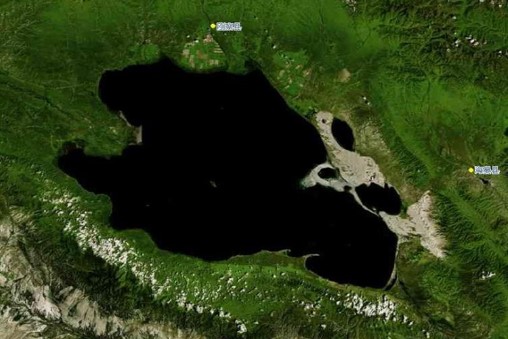 青海湖遥感监测（周长：30km 面积：4583km2）